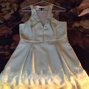 Express size 10 mint midi dress with pockets!